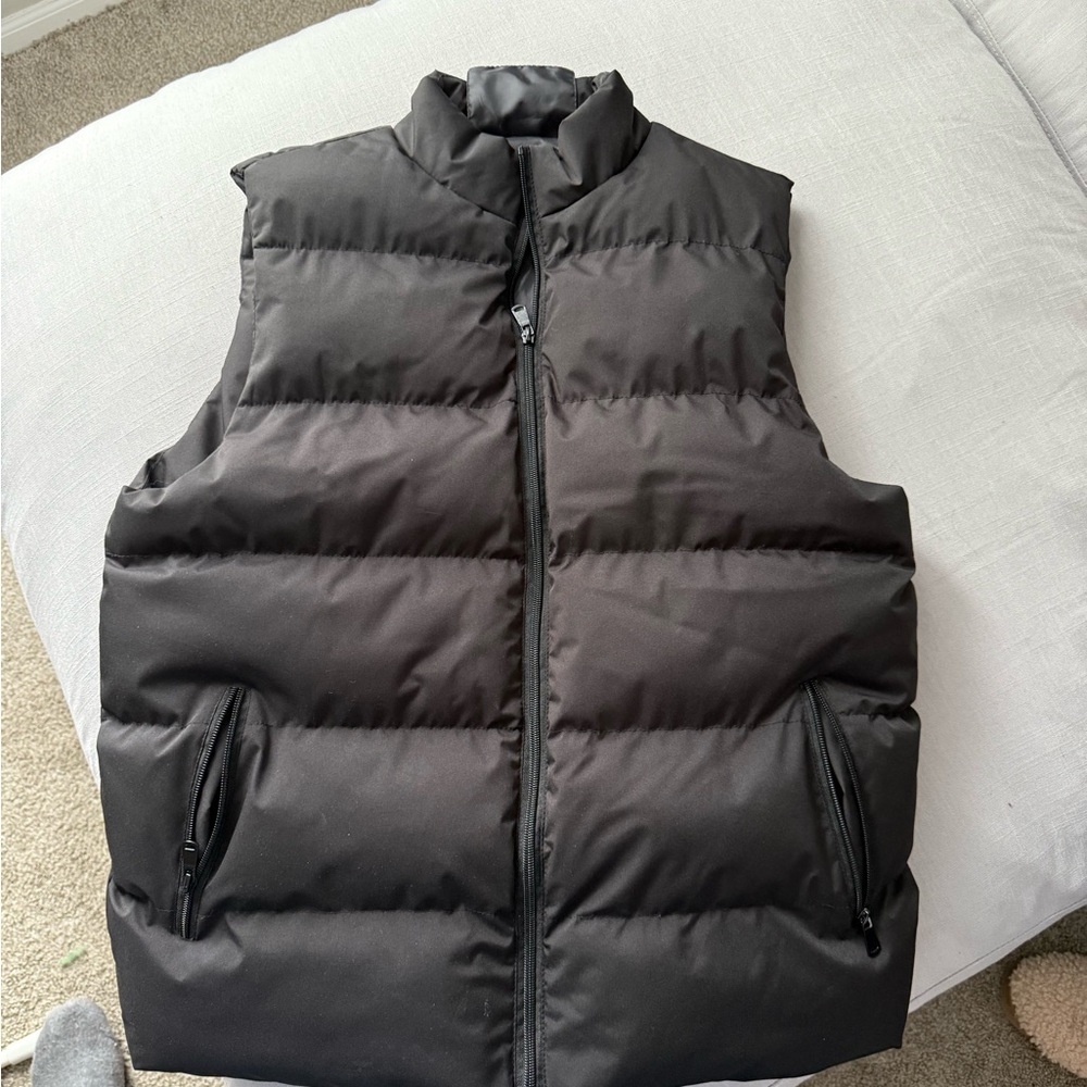 Men's Black Puffer Vest